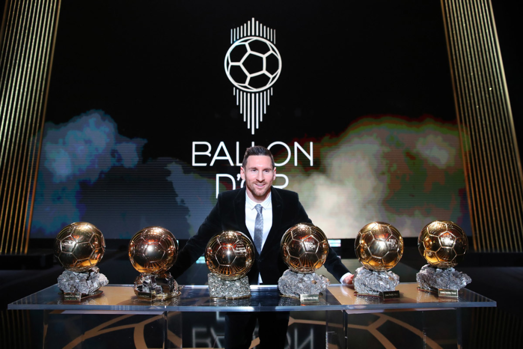 Messi é o único jogador a ter vencido a Bola de Ouro por 4 vezes consecutivas, de 2009 a 2012